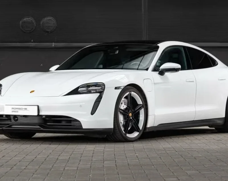 Porsche Taycan 4S Performance Battery Plus Pano LED Virtual Sport-Chrono Navi-Pro Bose Sport-Leather KeylessGo Camera Klima PDC ...