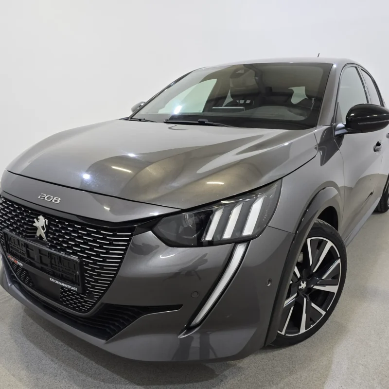 Peugeot 208 1.2 PureTech GT-Line Aut. LED-Xenon I-Cockpit Navi 1/2 Sport-Leather KeylessGo Camera Klima PDC ...